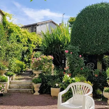 Bed & Breakfast Chez Florence Et Sylvain De Loudun