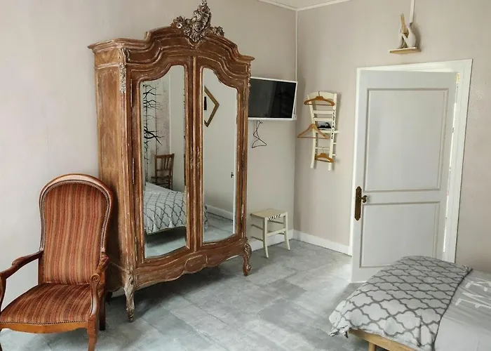 Chez Florence Et Sylvain De Bed & Breakfast Loudun