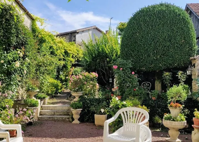 Bed & Breakfast Chez Florence Et Sylvain De Loudun