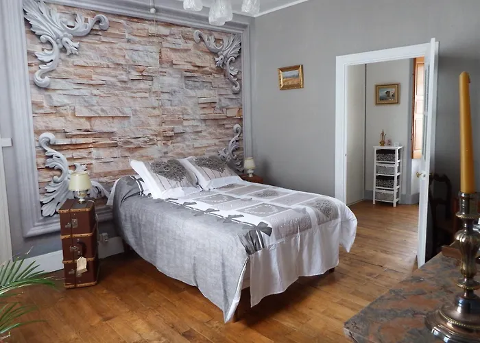 Chez Florence Et Sylvain De Bed & Breakfast